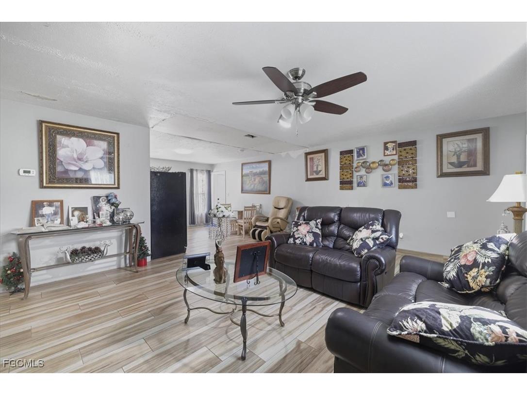 3871 White Boulevard Naples FL 34117 2025002673 image11