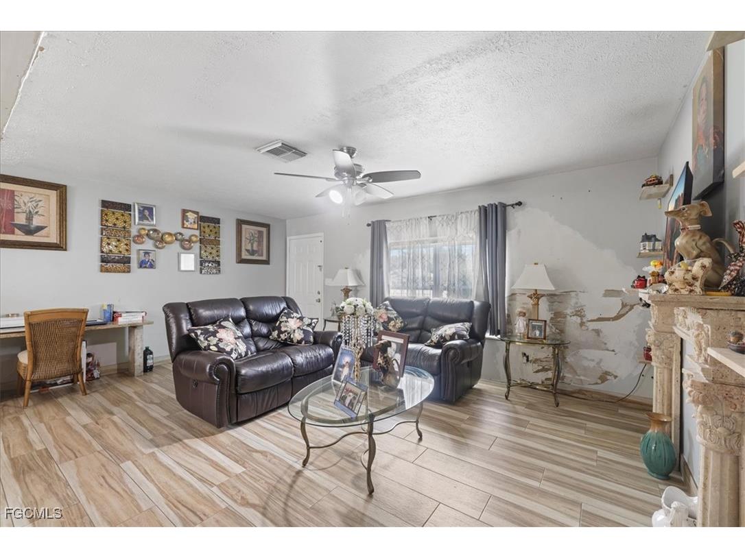 3871 White Boulevard Naples FL 34117 2025002673 image12