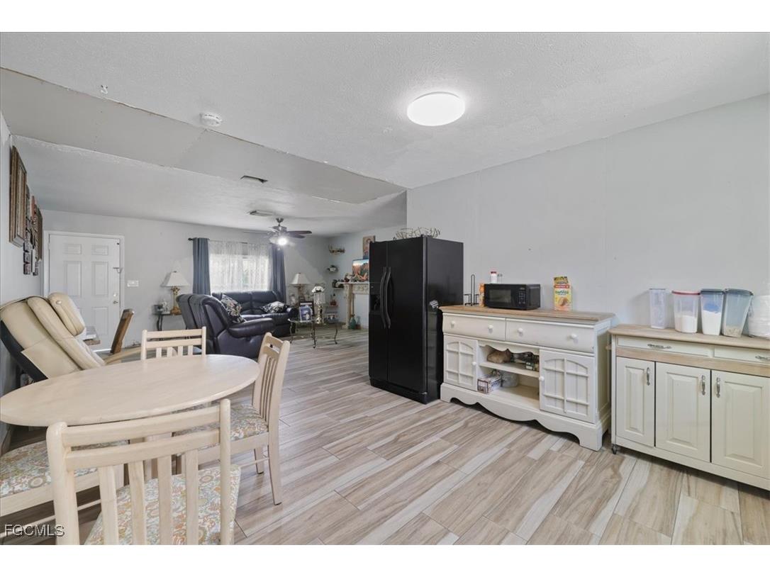 3871 White Boulevard Naples FL 34117 2025002673 image13