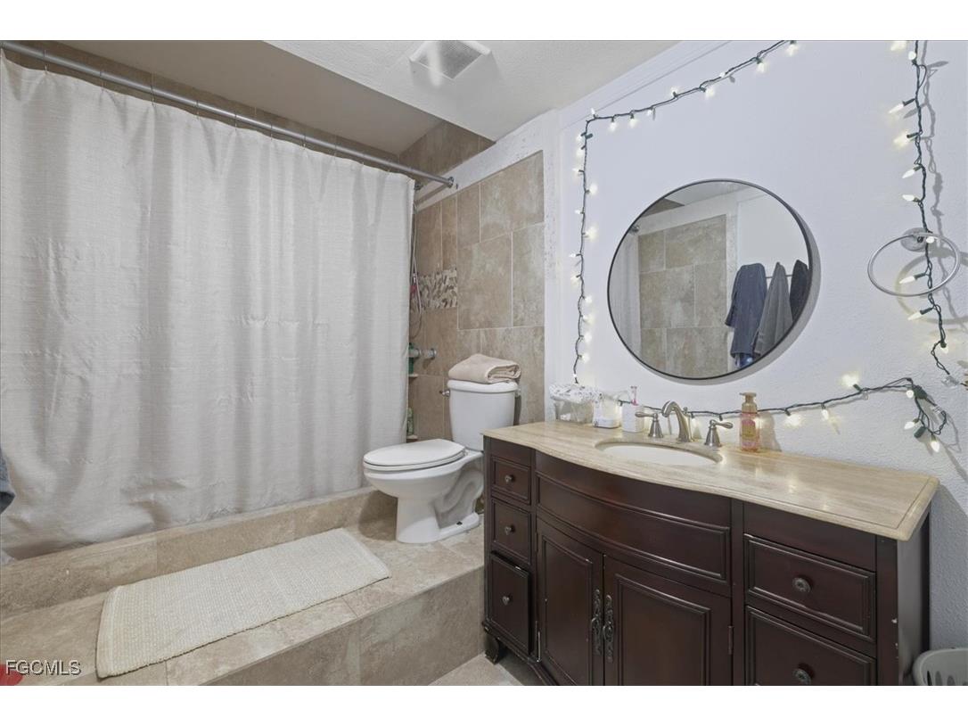 3871 White Boulevard Naples FL 34117 2025002673 image22