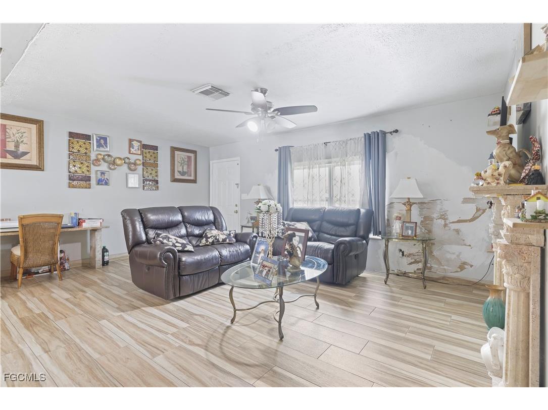 3871 White Boulevard Naples FL 34117 2025002673 image3