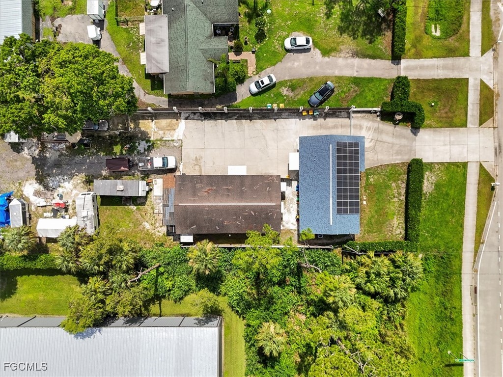 3871 White Boulevard Naples FL 34117 2025002673 image38