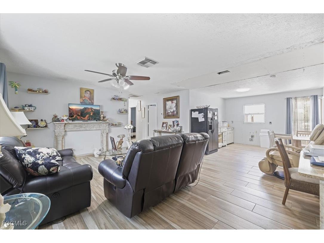 3871 White Boulevard Naples FL 34117 2025002673 image5