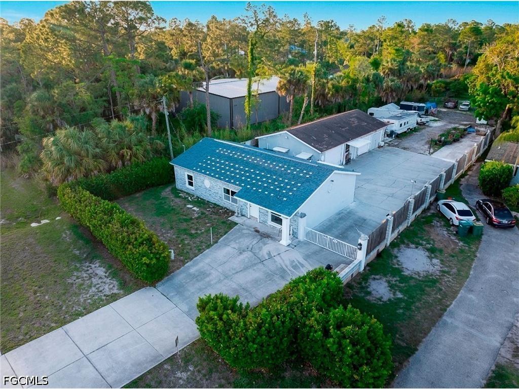 3871 White Boulevard Naples FL 34117 2026017213 image1