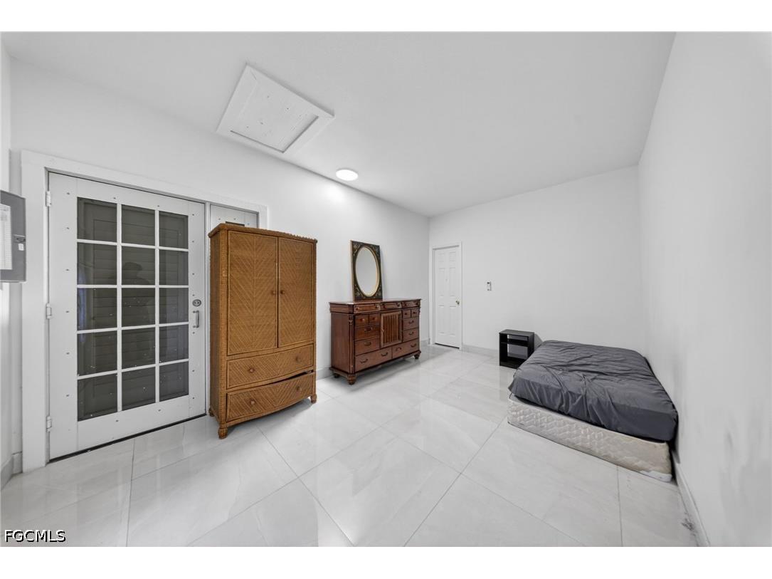 3871 White Boulevard Naples FL 34117 2026017213 image14