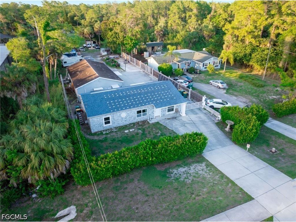 3871 White Boulevard Naples FL 34117 2026017213 image2