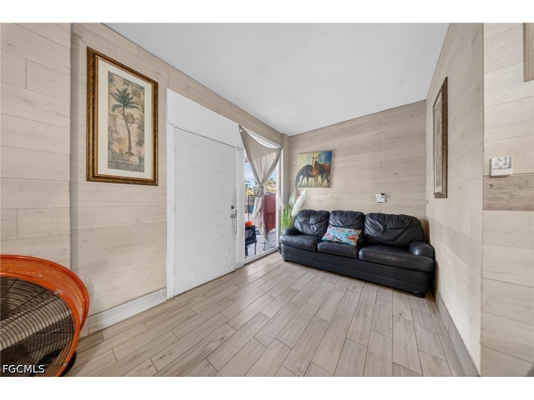 3871 White Boulevard Naples FL 34117 2026017213 image25