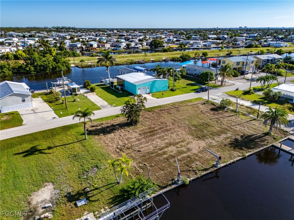 3875 Royal Palm Drive Saint James City FL 33956 2025009488 image11