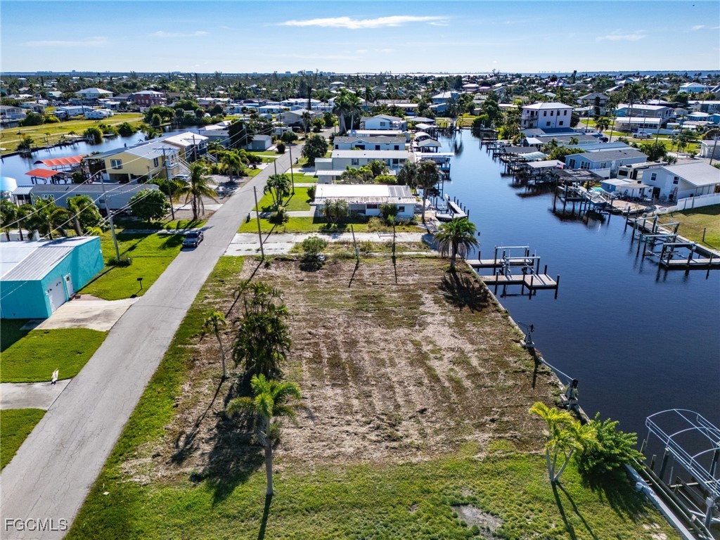 3875 Royal Palm Drive Saint James City FL 33956 2025009488 image13