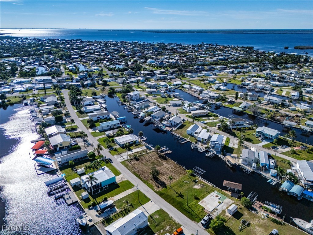 3875 Royal Palm Drive Saint James City FL 33956 2025009488 image14