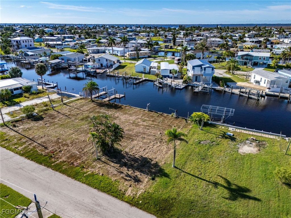 3875 Royal Palm Drive Saint James City FL 33956 2025009488 image15