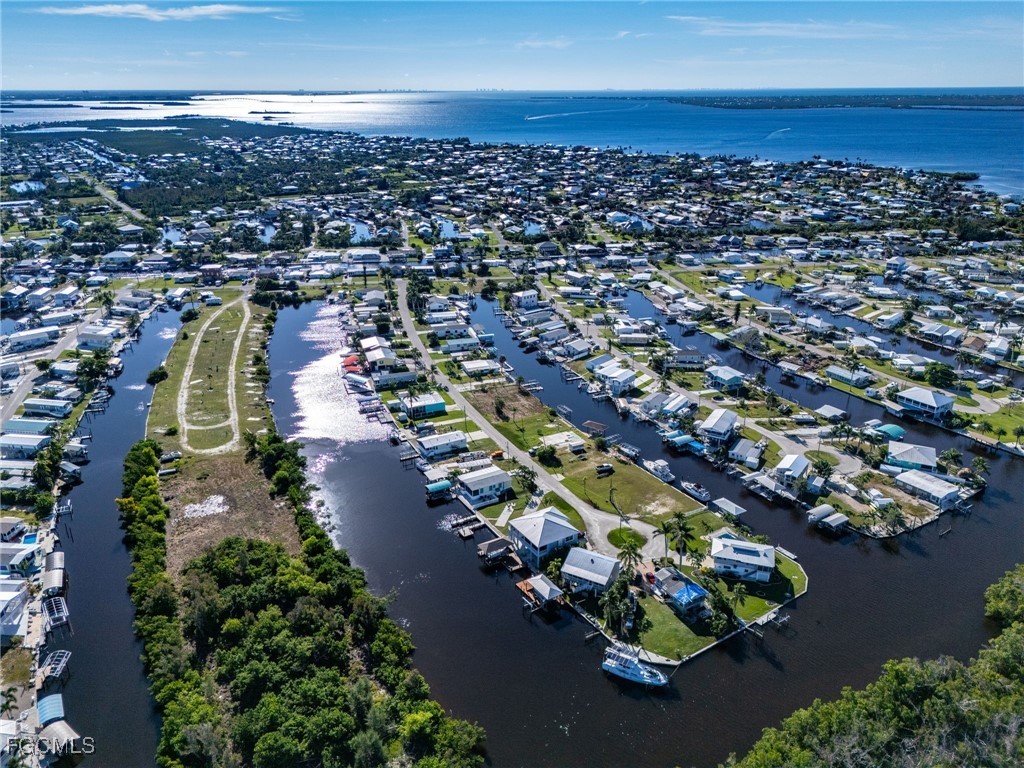 3875 Royal Palm Drive Saint James City FL 33956 2025009488 image28