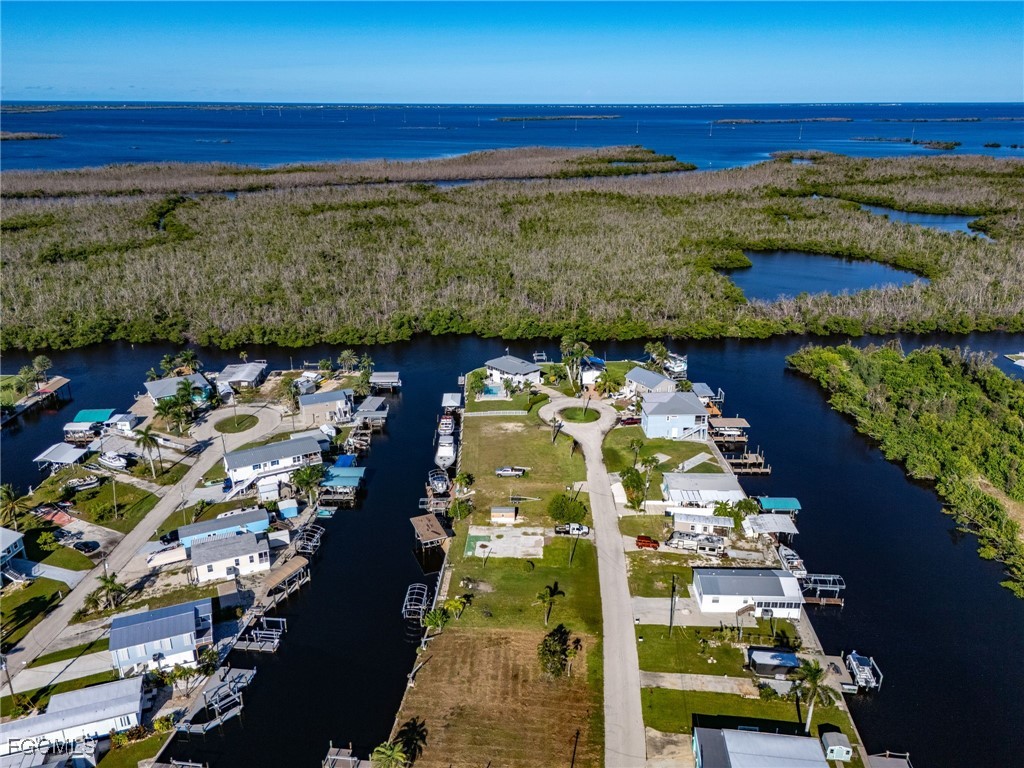 3875 Royal Palm Drive Saint James City FL 33956 2025009488 image6