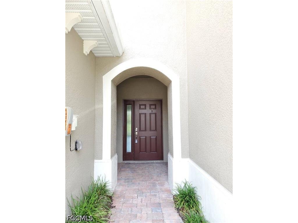 3878 Burrfield Street Fort Myers FL 33916 2026020919 image2