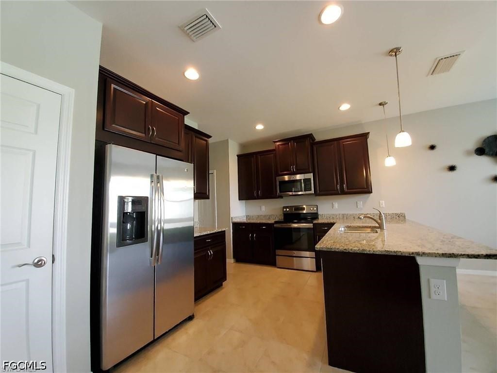3878 Burrfield Street Fort Myers FL 33916 2026020919 image6