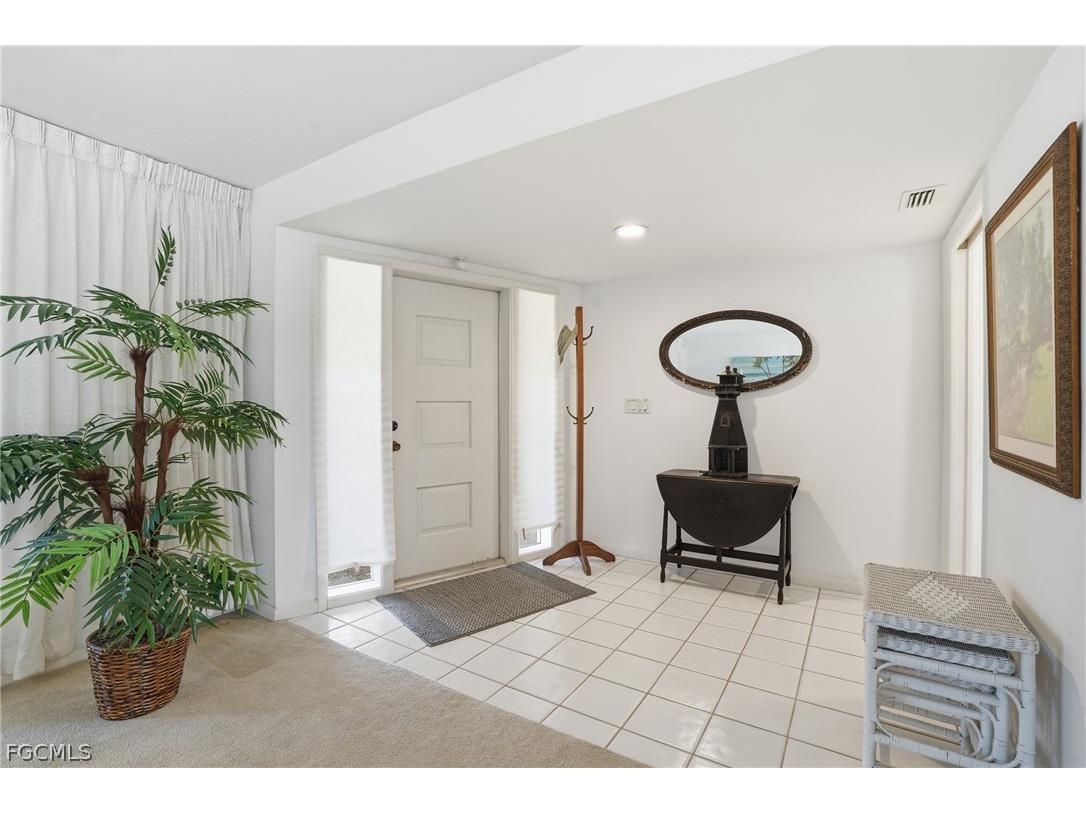 3878 SE 7th Place Cape Coral FL 33904 2026008855 image5