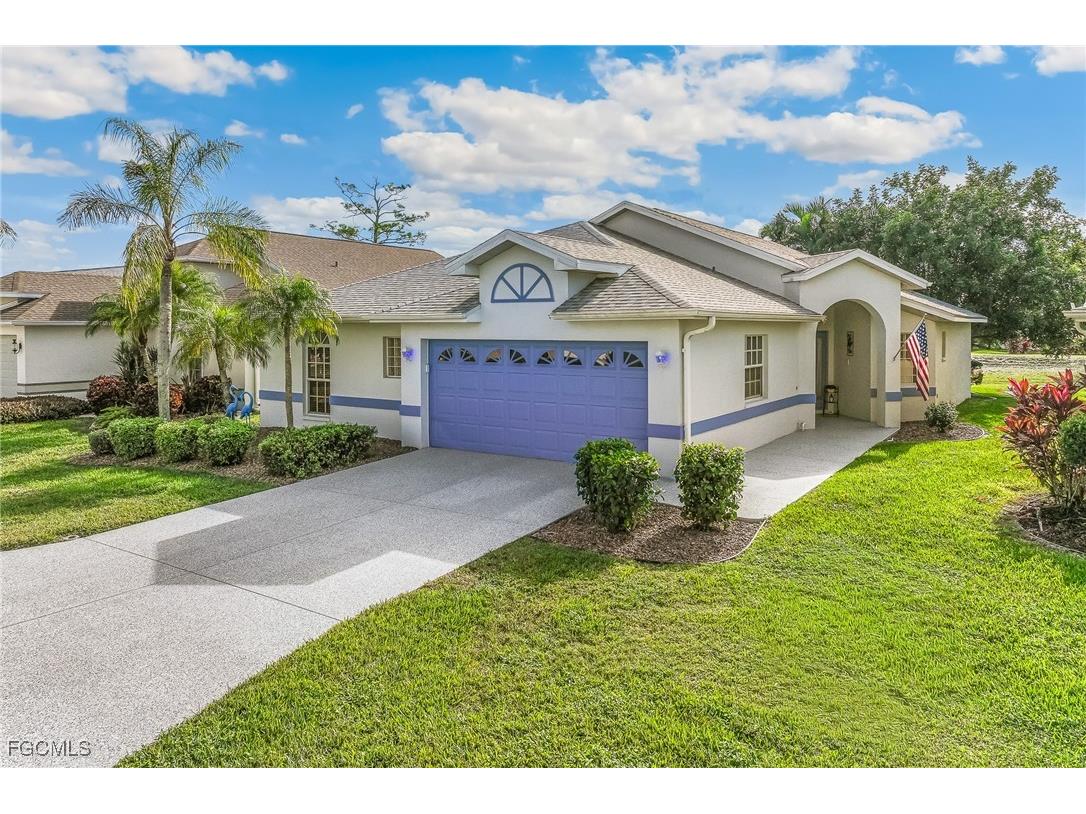 3879 Sabal Springs Boulevard North Fort Myers FL 33917 2025024123 image1