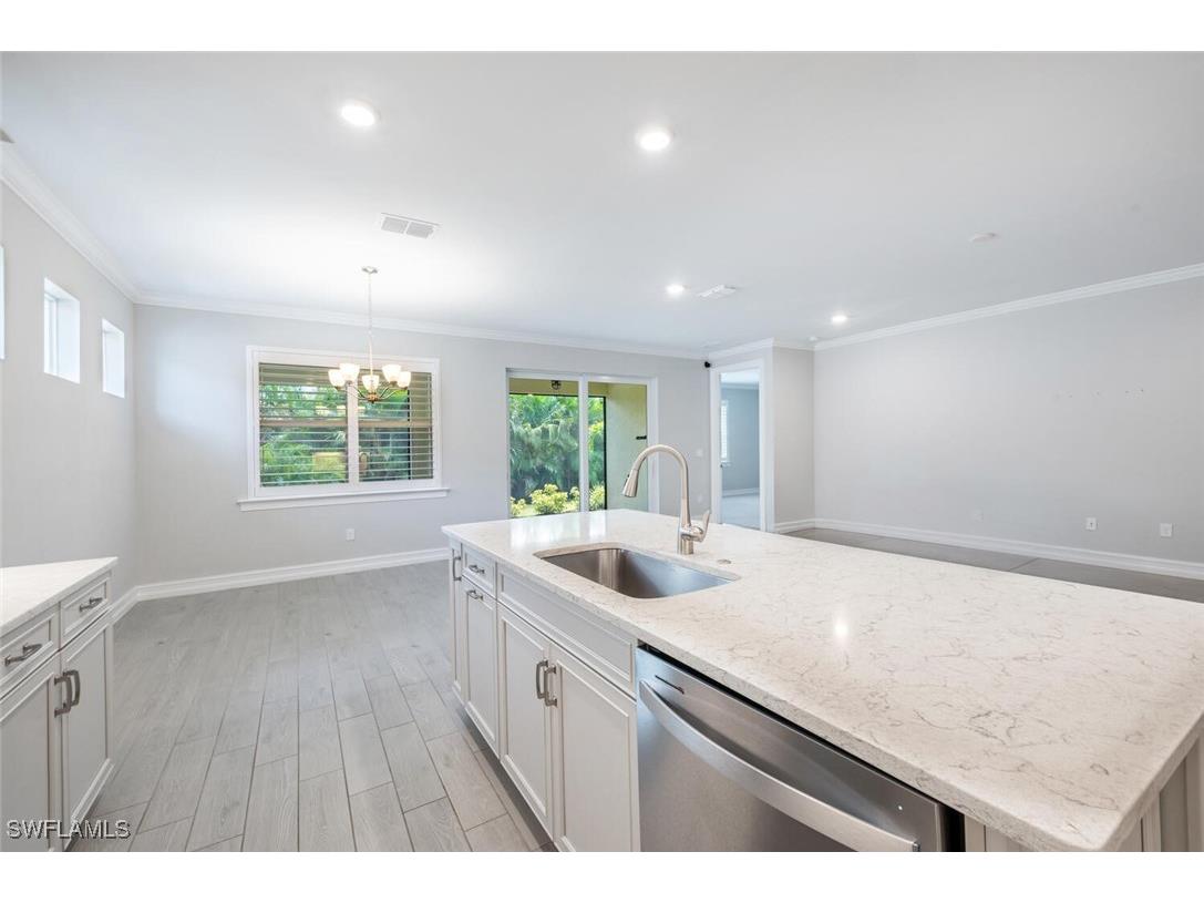 388 Grace Bay Lane Naples FL 34114 225075403 image12