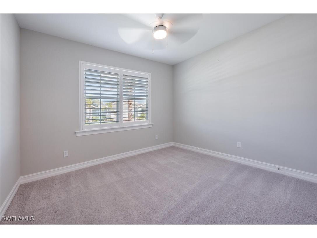 388 Grace Bay Lane Naples FL 34114 225075403 image17