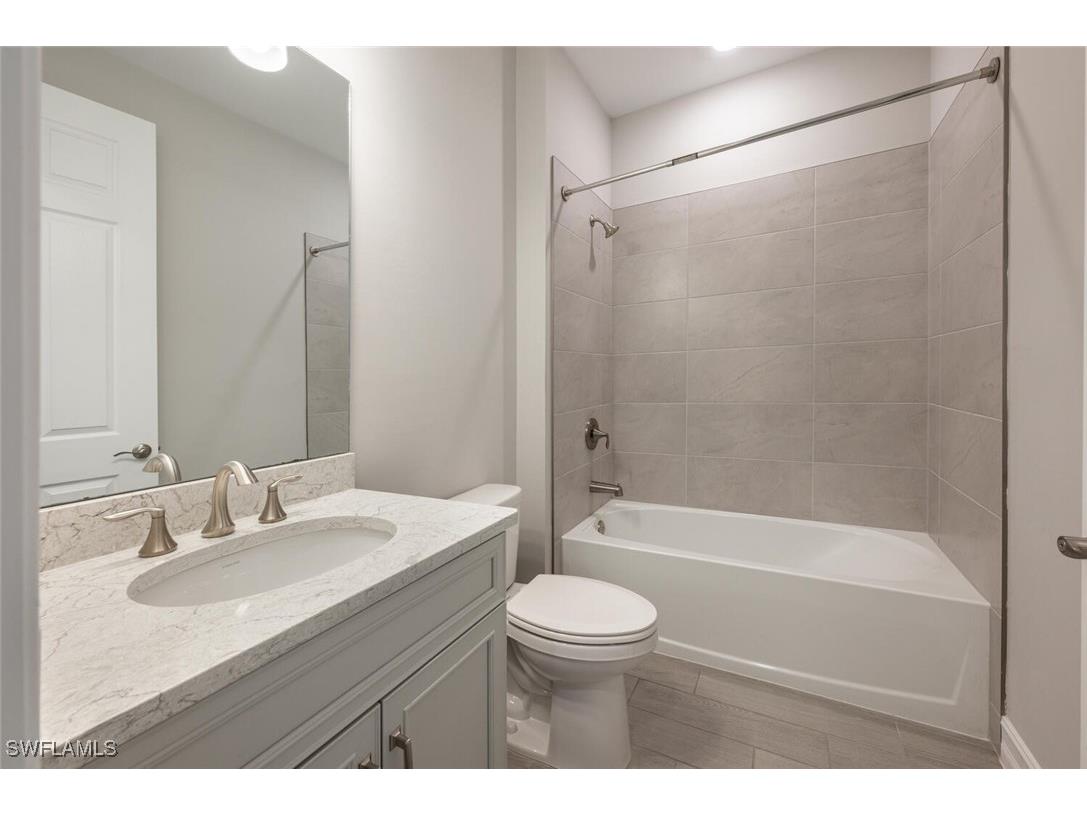 388 Grace Bay Lane Naples FL 34114 225075403 image18