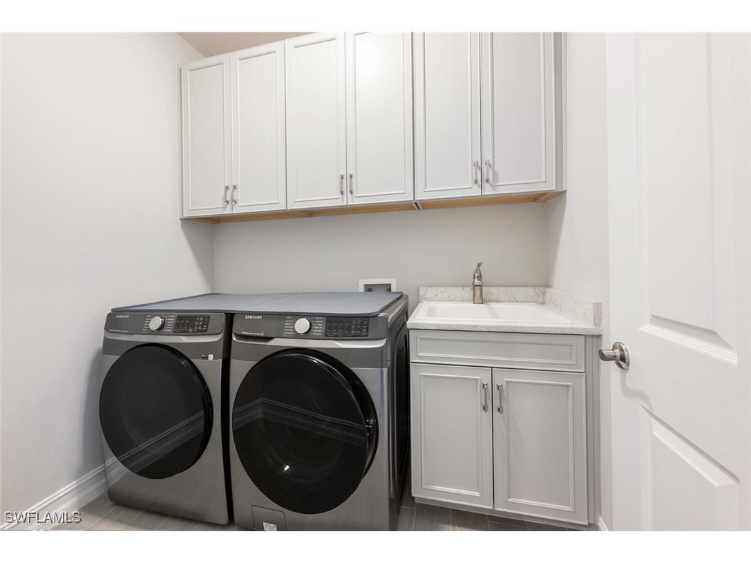 388 Grace Bay Lane Naples FL 34114 225075403 image21