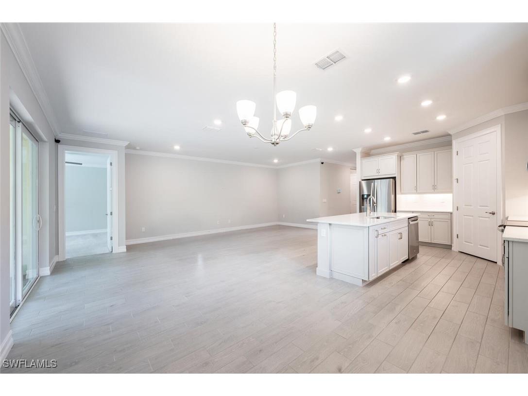 388 Grace Bay Lane Naples FL 34114 225075403 image5