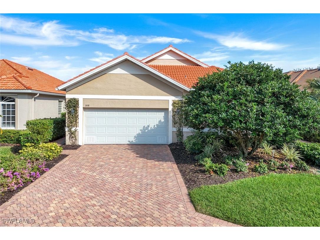 388 Mallory Court Naples FL 34110 225015681 image1