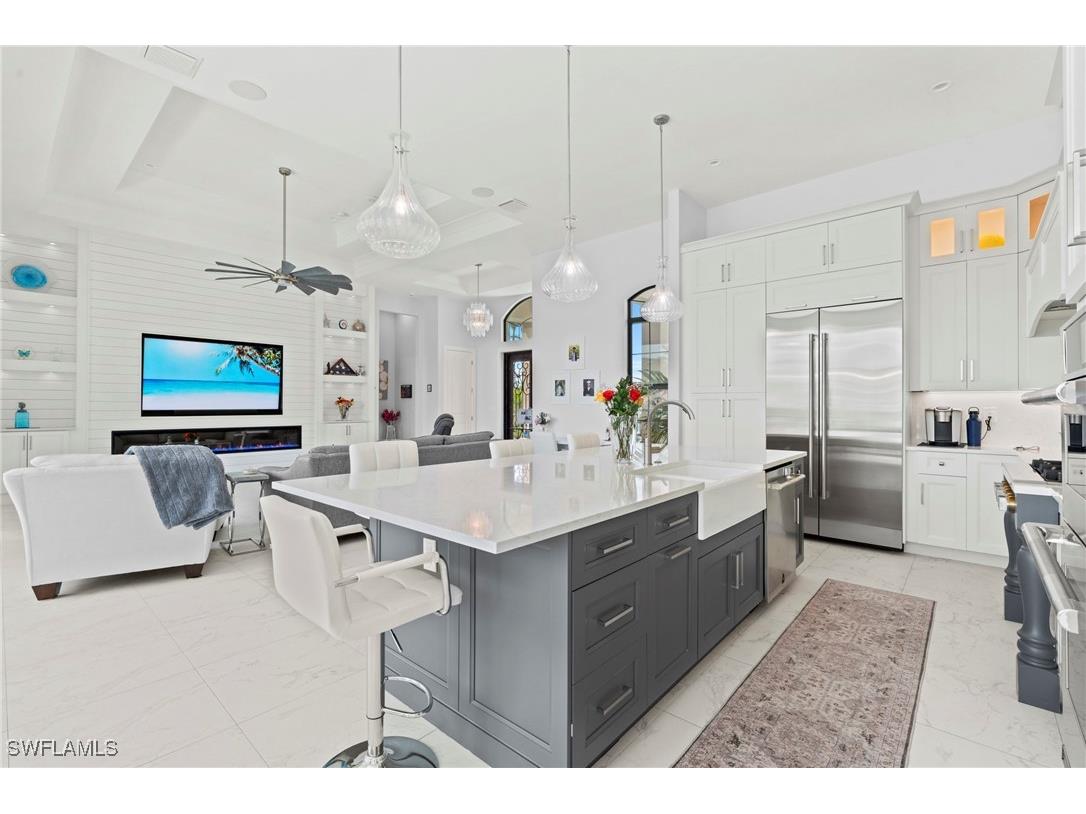 388 Pine Avenue Naples FL 34108 225075287 image10