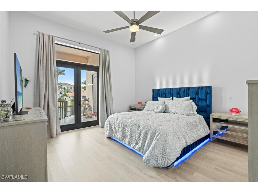 388 Pine Avenue Naples FL 34108 225075287 image18