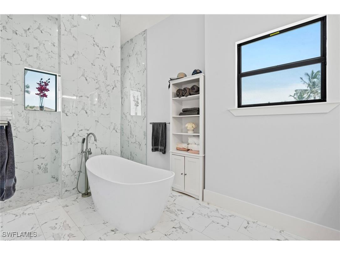 388 Pine Avenue Naples FL 34108 225075287 image19