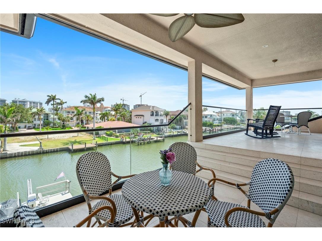 388 Pine Avenue Naples FL 34108 225075287 image24