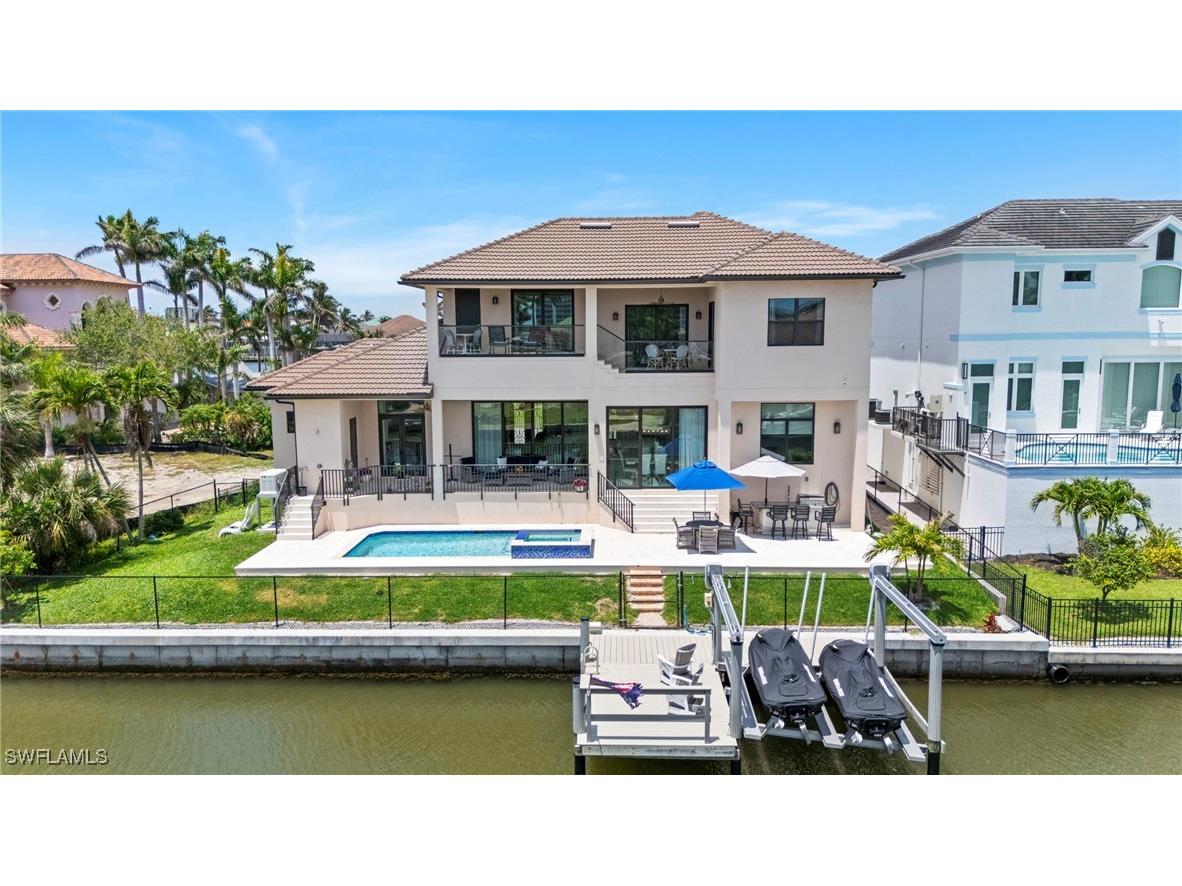 388 Pine Avenue Naples FL 34108 225075287 image5