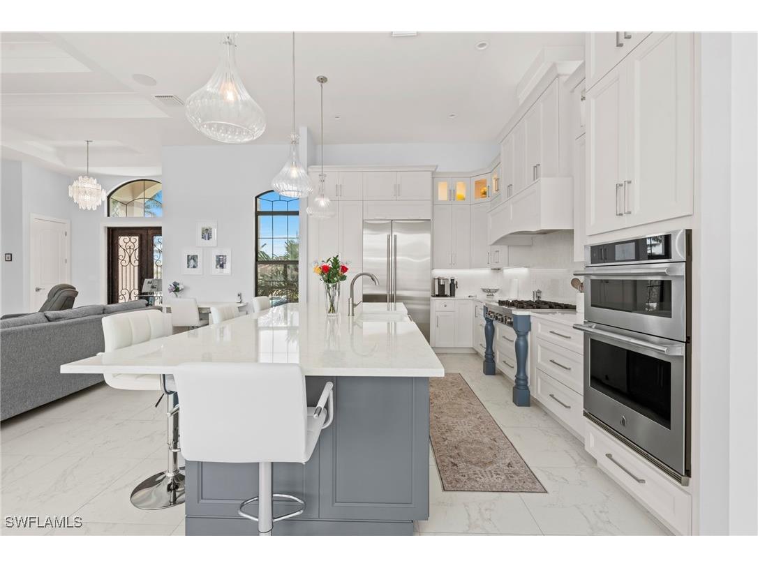 388 Pine Avenue Naples FL 34108 225075287 image8