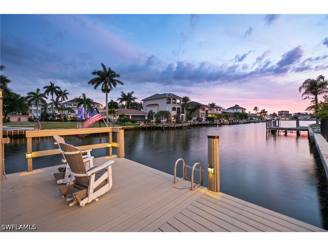388 Pine Avenue Naples FL 34108 226019283 image2