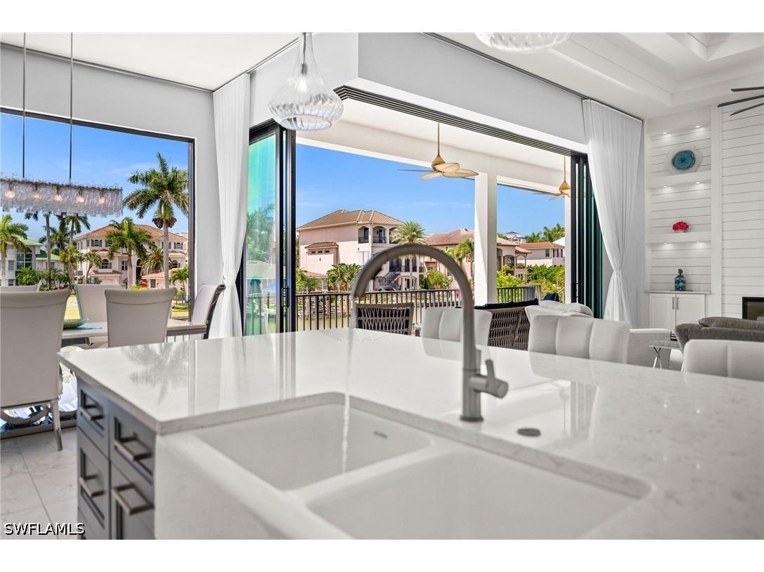 388 Pine Avenue Naples FL 34108 226019283 image20