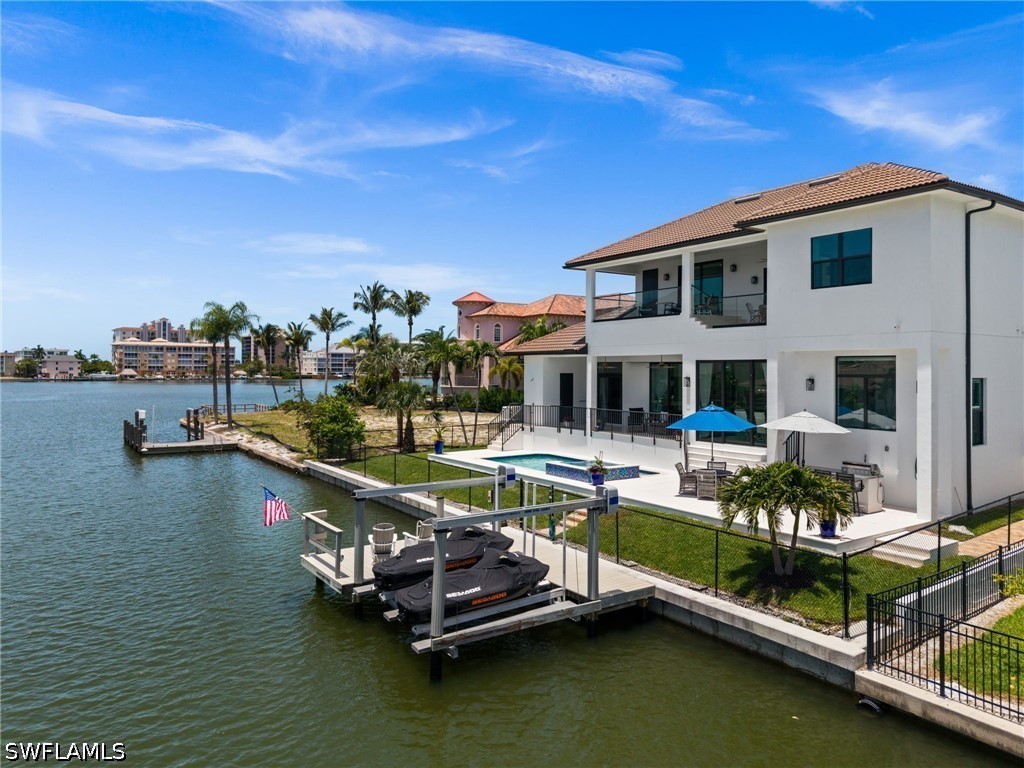 388 Pine Avenue Naples FL 34108 226019283 image4