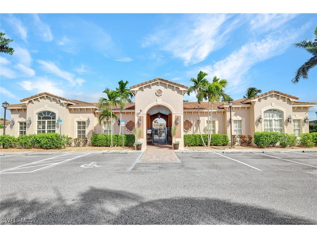 3881 Cherrybrook Loop Fort Myers FL 33966 223078989 image1