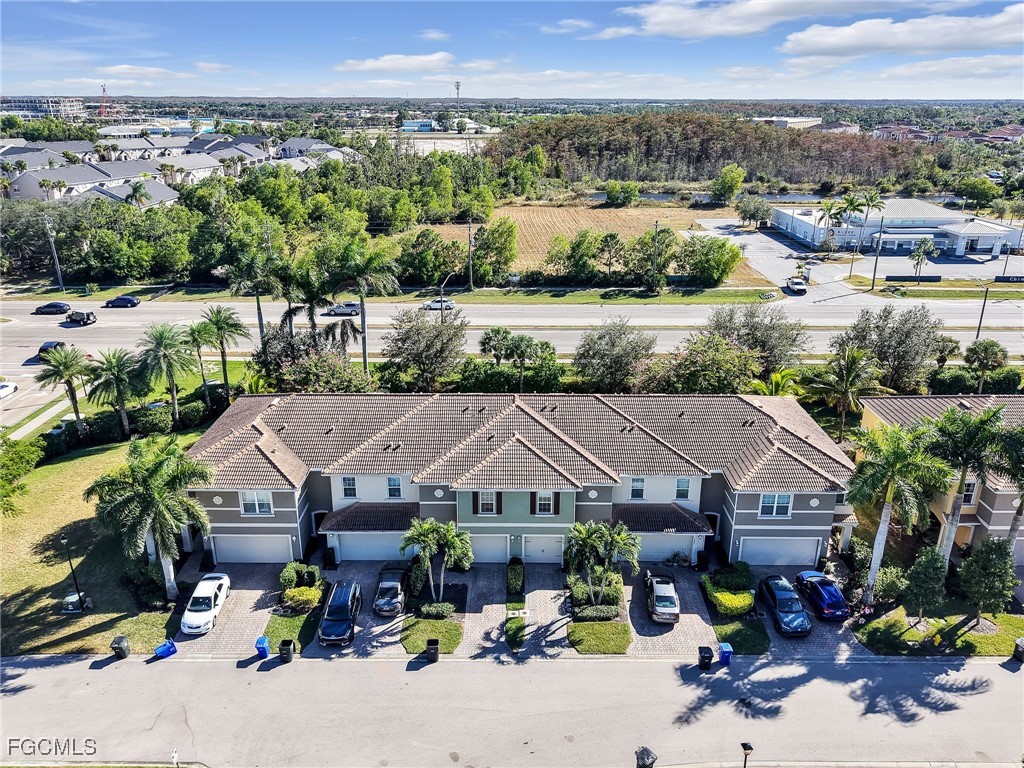 3886 Tilbor Circle Fort Myers FL 33916 2025022738 image2