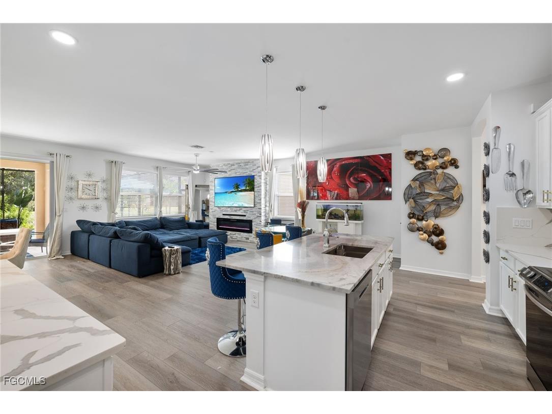 3888 Dunnster Court Fort Myers FL 33916 2025010236 image13