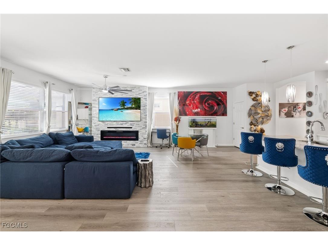 3888 Dunnster Court Fort Myers FL 33916 2025010236 image16