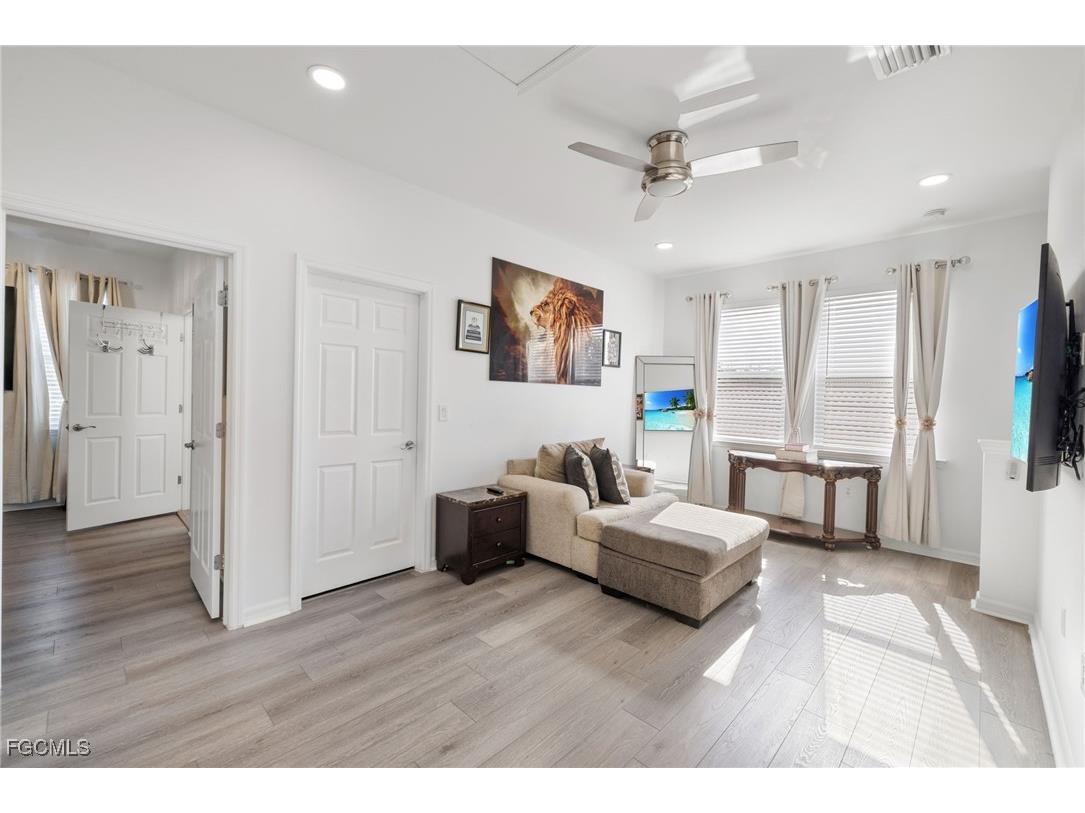 3888 Dunnster Court Fort Myers FL 33916 2025010236 image23