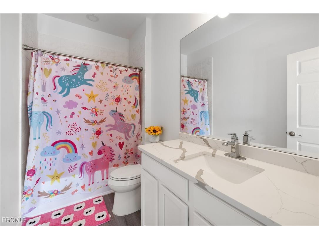 3888 Dunnster Court Fort Myers FL 33916 2025010236 image33