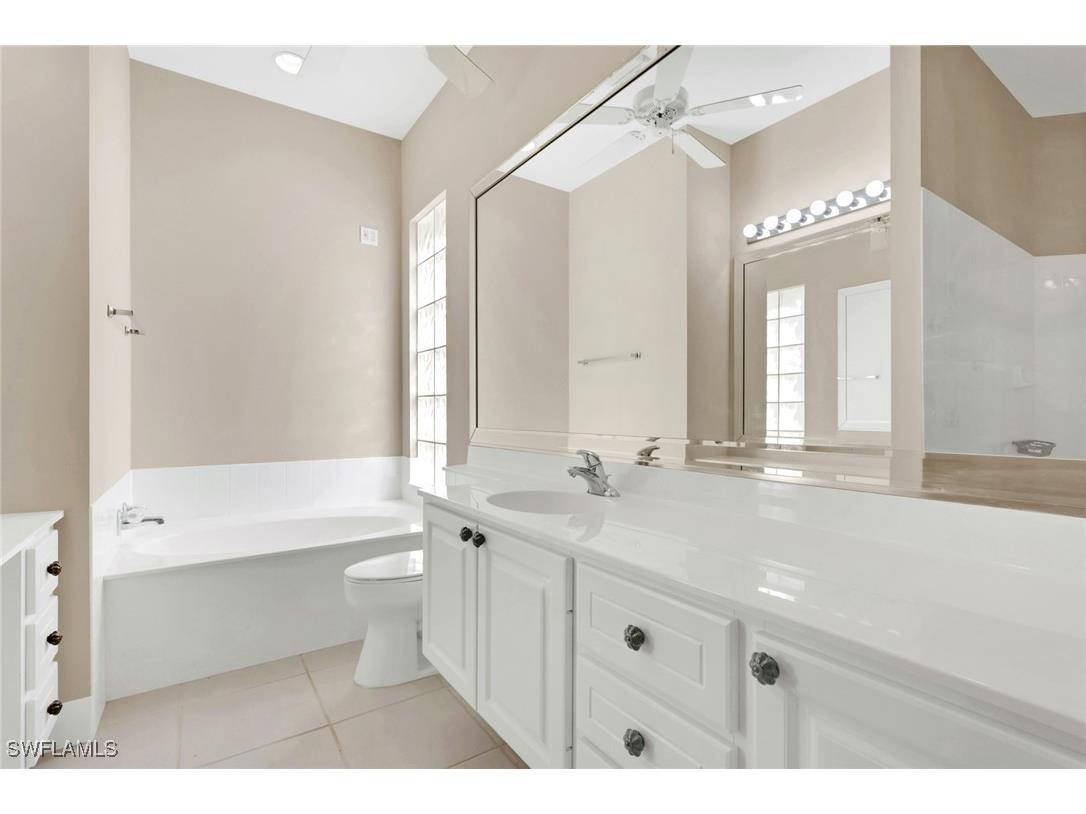 3888 Valentia Way Naples FL 34119 225080074 image11