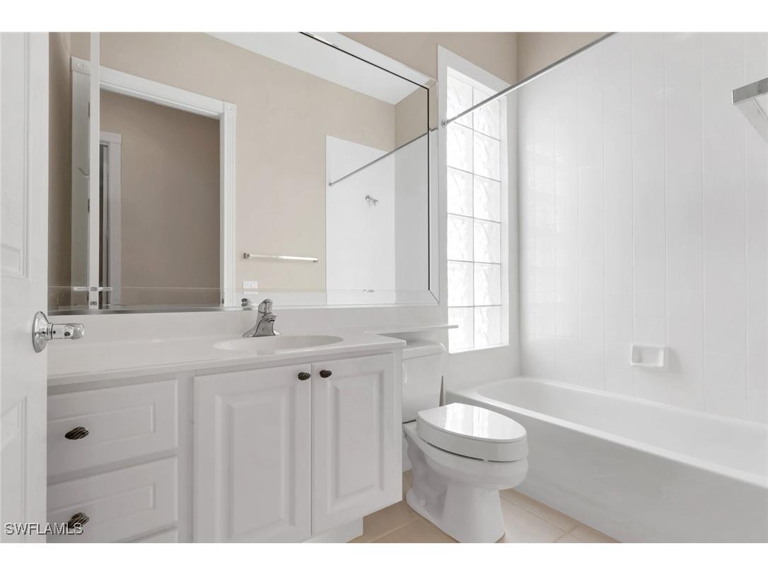 3888 Valentia Way Naples FL 34119 225080074 image16