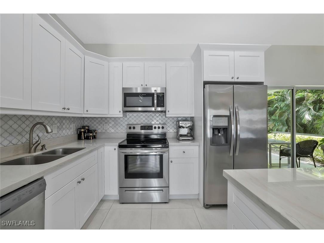 3892 14th Street N Naples FL 34103 225037865 image1