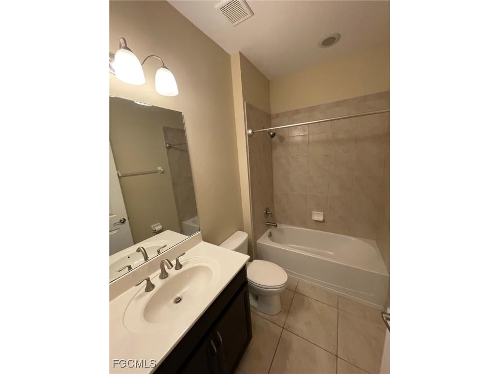 3896 King Edwards Street Fort Myers FL 33916 2026003612 image6