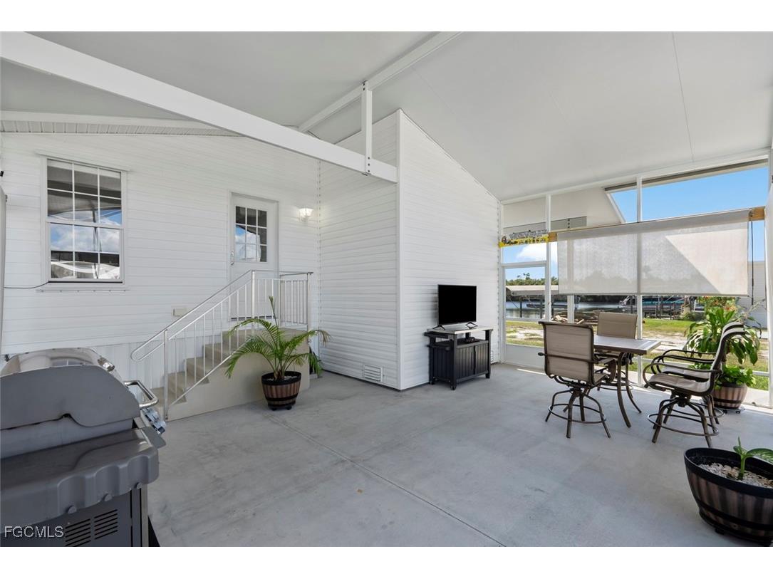 39 Channel Lane Fort Myers FL 33905 2025017572 image10