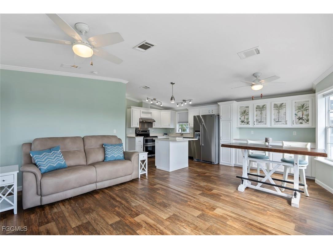 39 Channel Lane Fort Myers FL 33905 2025017572 image21