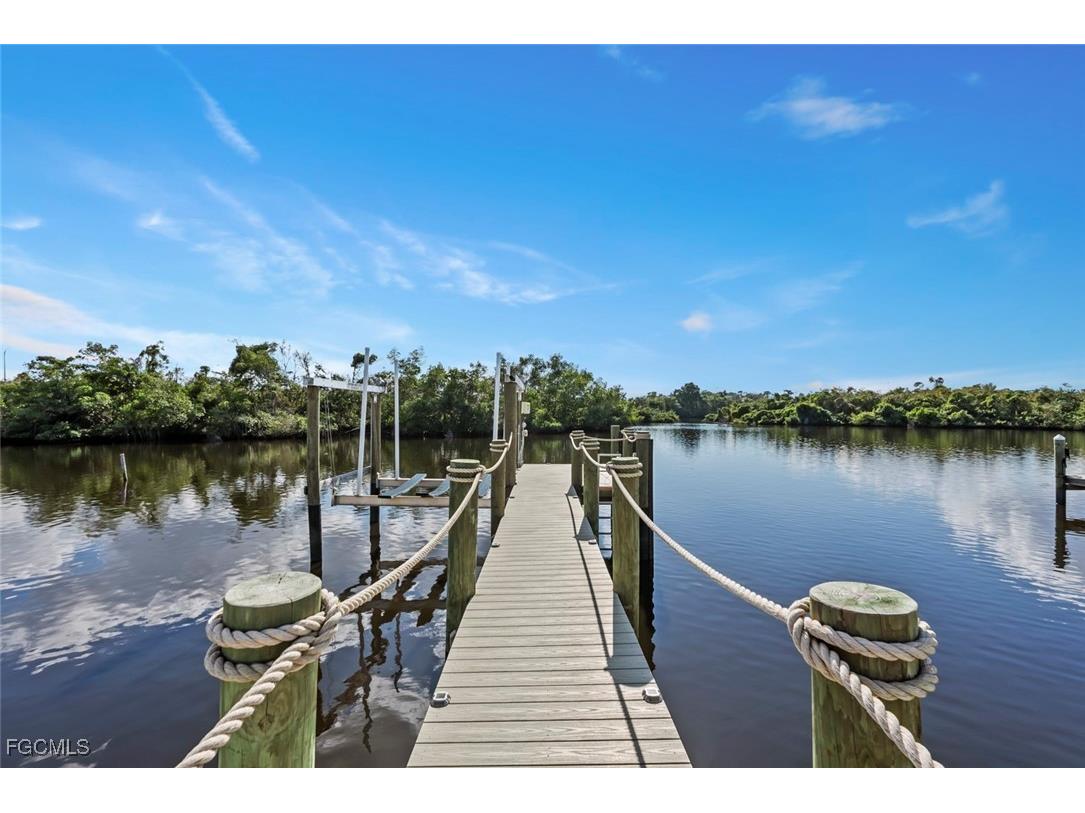 39 Channel Lane Fort Myers FL 33905 2025017572 image28
