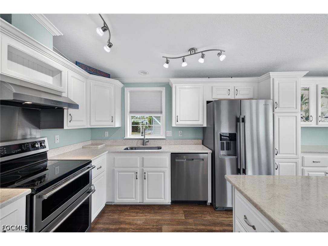 39 Channel Lane Fort Myers FL 33905 2026023373 image11